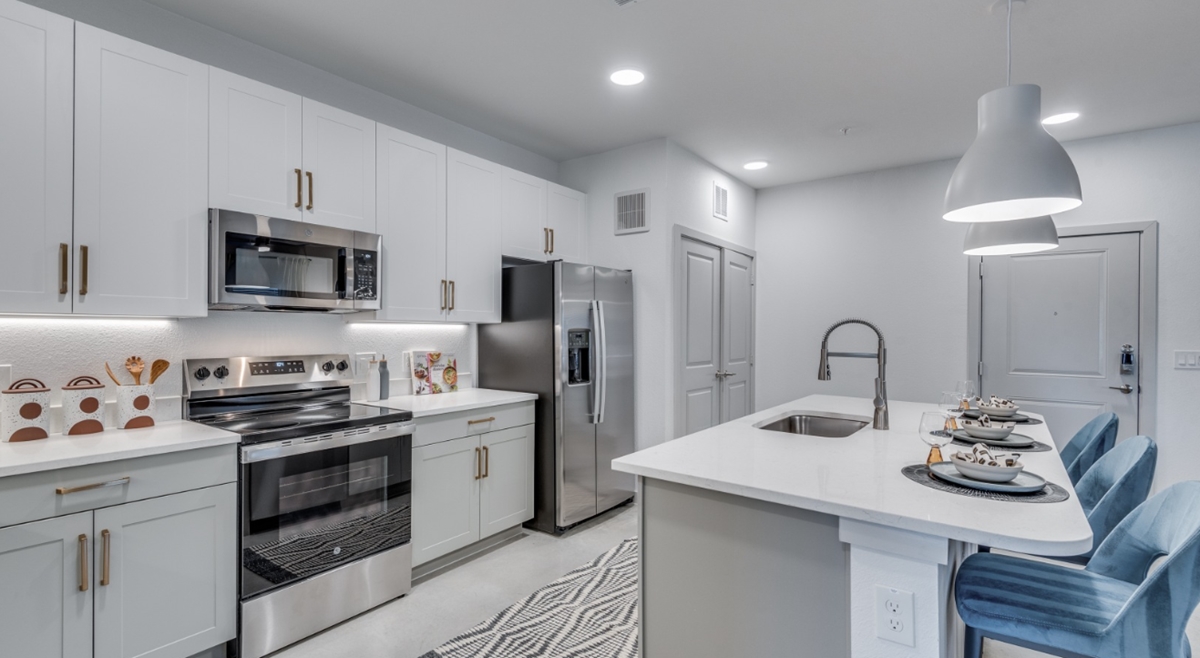 Strata - Kitchen - Photo 8 of 10