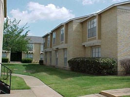 La Hacienda Apartments Dallas Texas