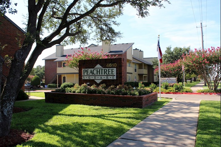 Peachtree Square Apartments