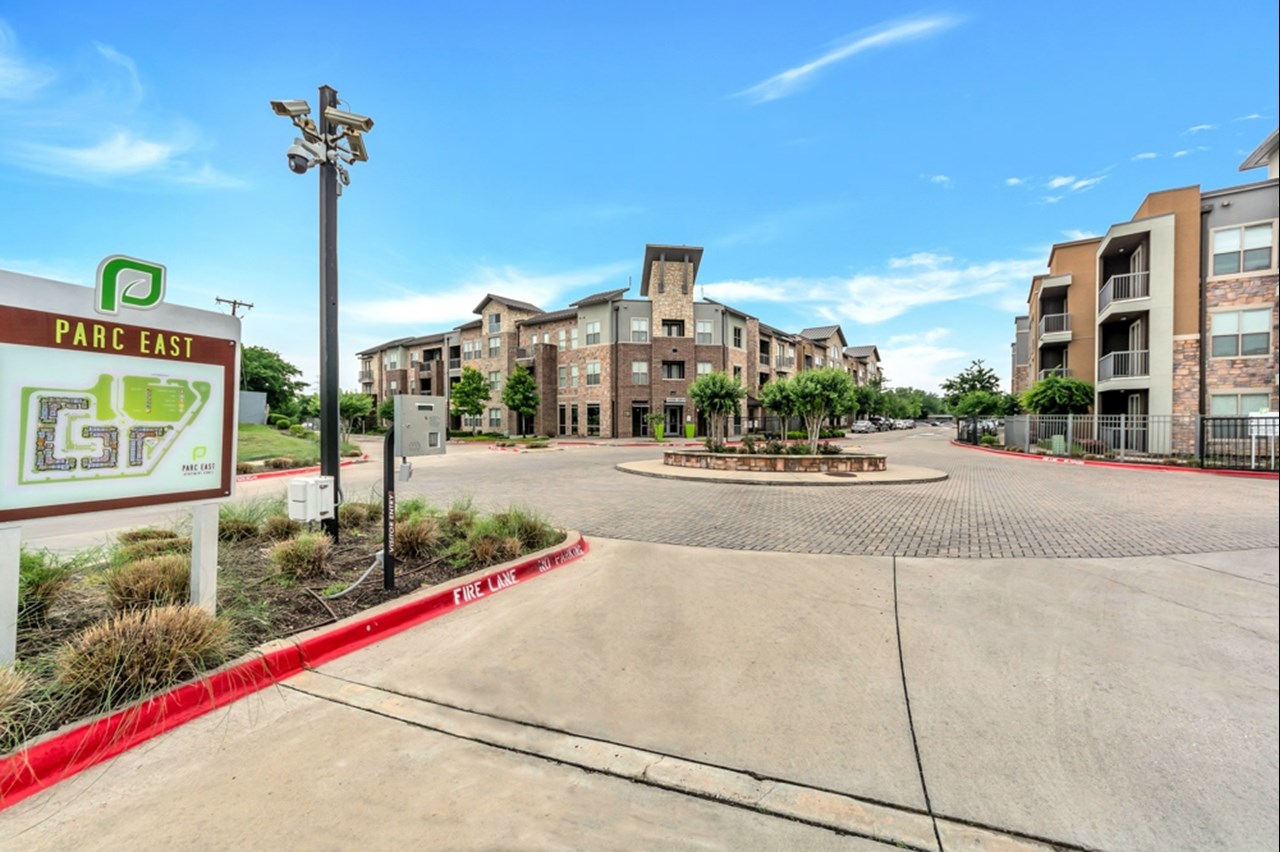Parc East - Mesquite, TX - Photo 1 of 16