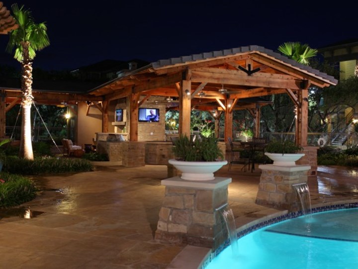 Savannah Oaks San Antonio 1259+ for 1 & 2 Bed Apts