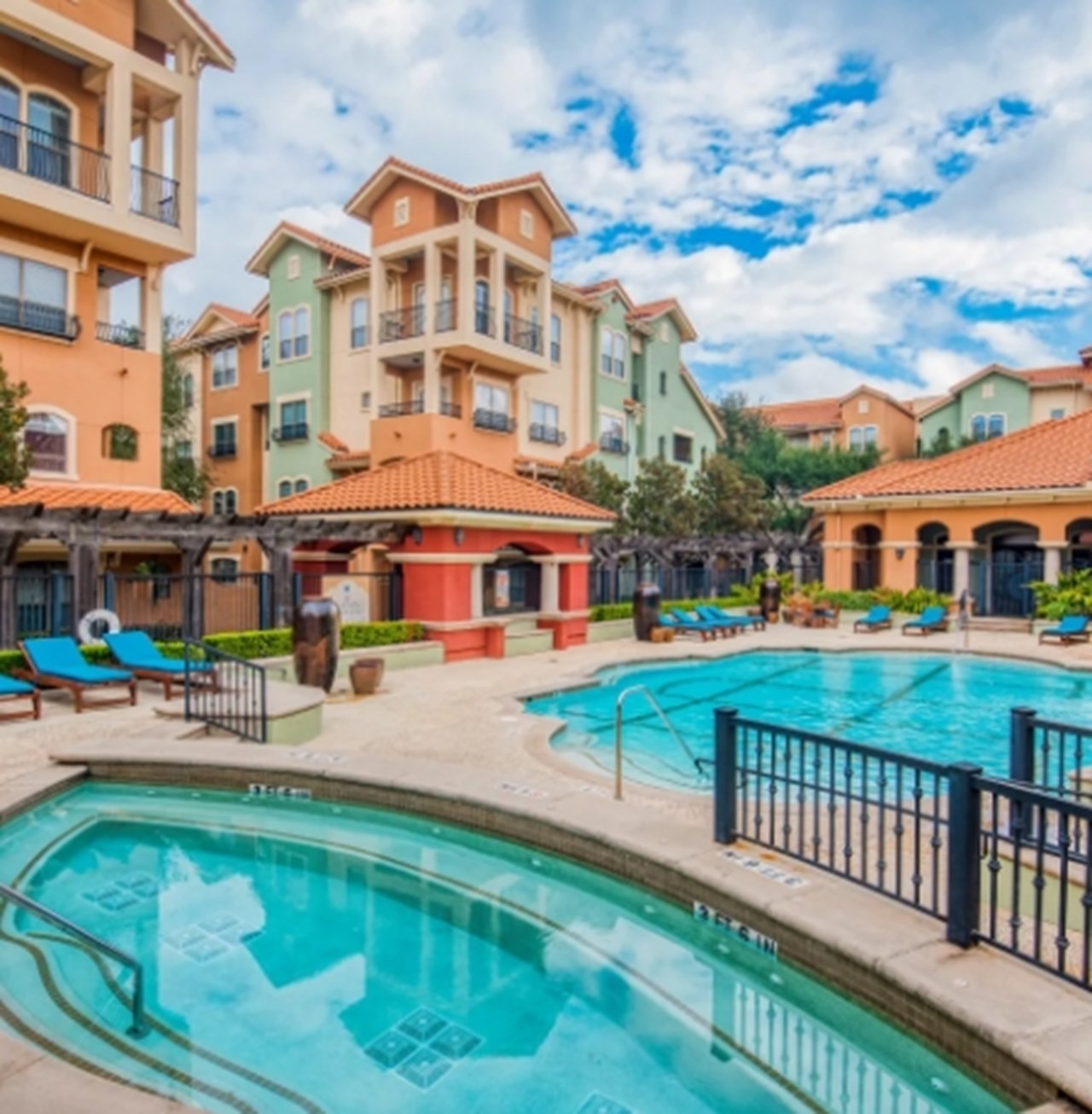 Portico at West 8 I & II - Houston, TX - Photo 1 of 17