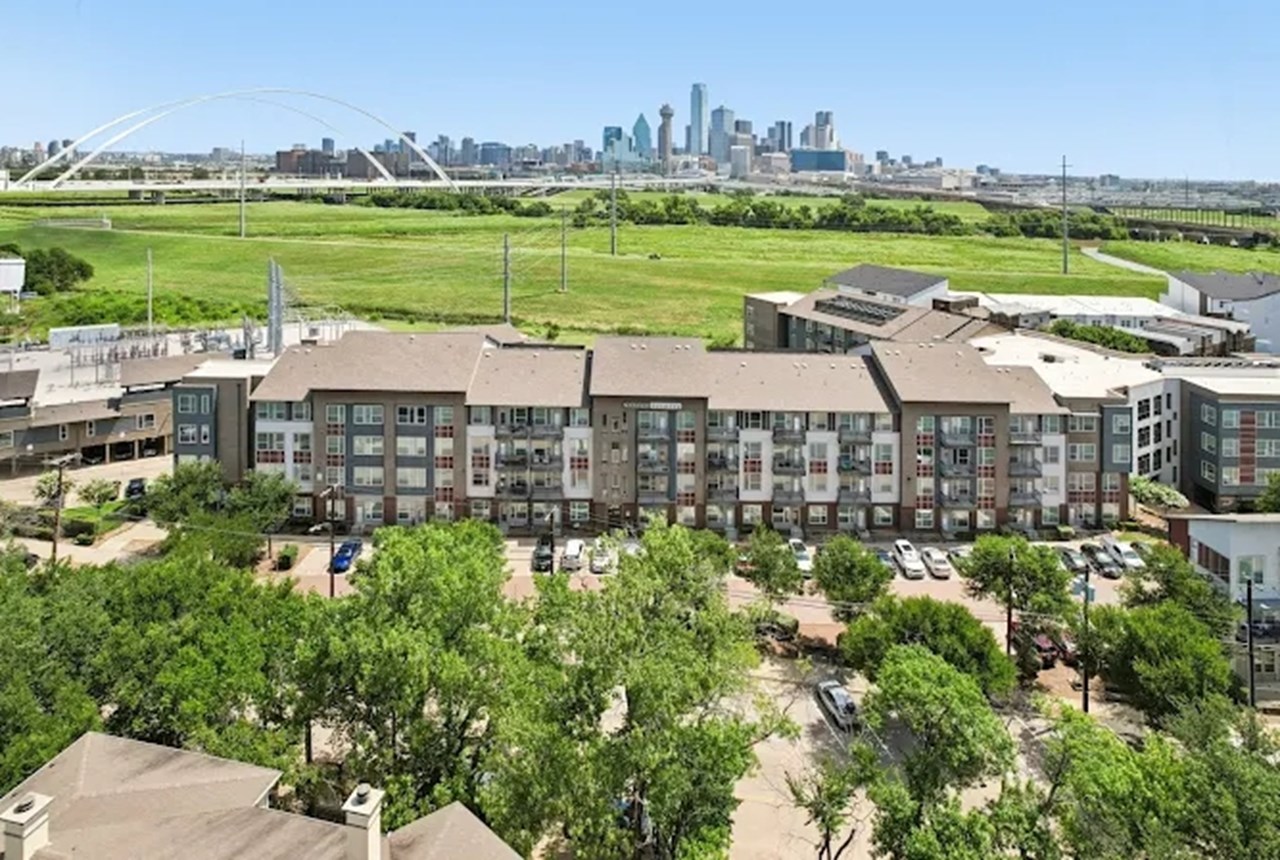 Oaks Trinity - Dallas, TX - Photo 1 of 8