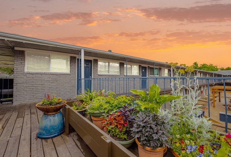 Koko Apartments Dallas 1150+ for 1 & 2 Bed Apartments