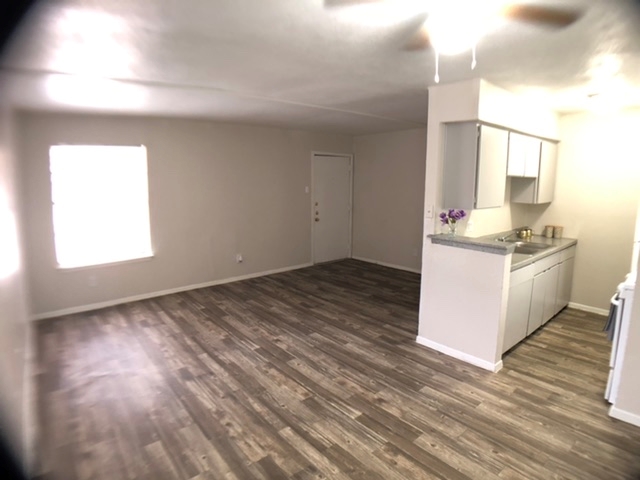 Casa Grande Villas - Living Area - Photo 2 of 18