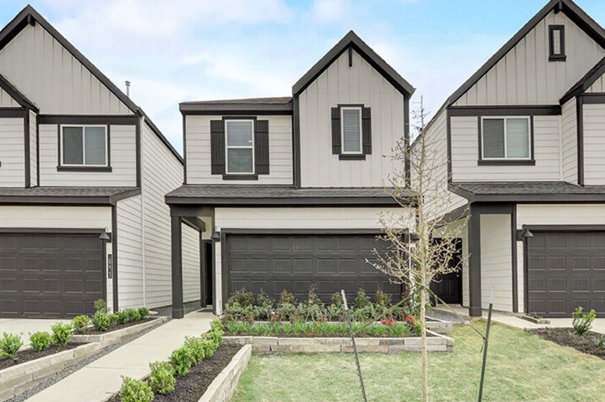 Oaks at Grand West - Exterior - Photo 2 of 30