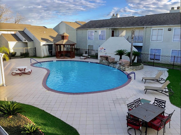 Falls of Dairy Ashford Houston 980+ for 1, 2 & 3 Beds