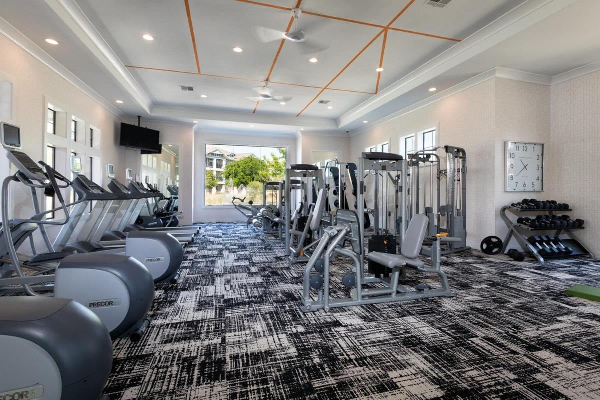 Centreport Lake - Fitness - Photo 6 of 9