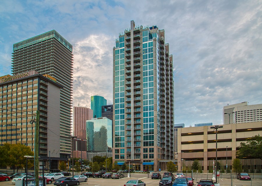 Skyhouse Houston Apartment