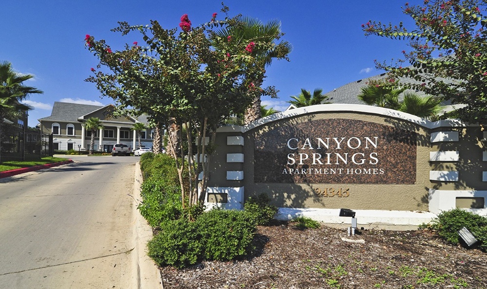 Marquis at Stone Oak Apartment