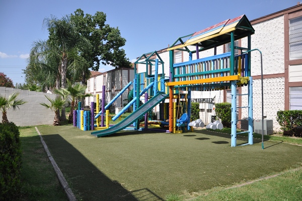 Pelican Landing - Playground - Photo 3 of 7