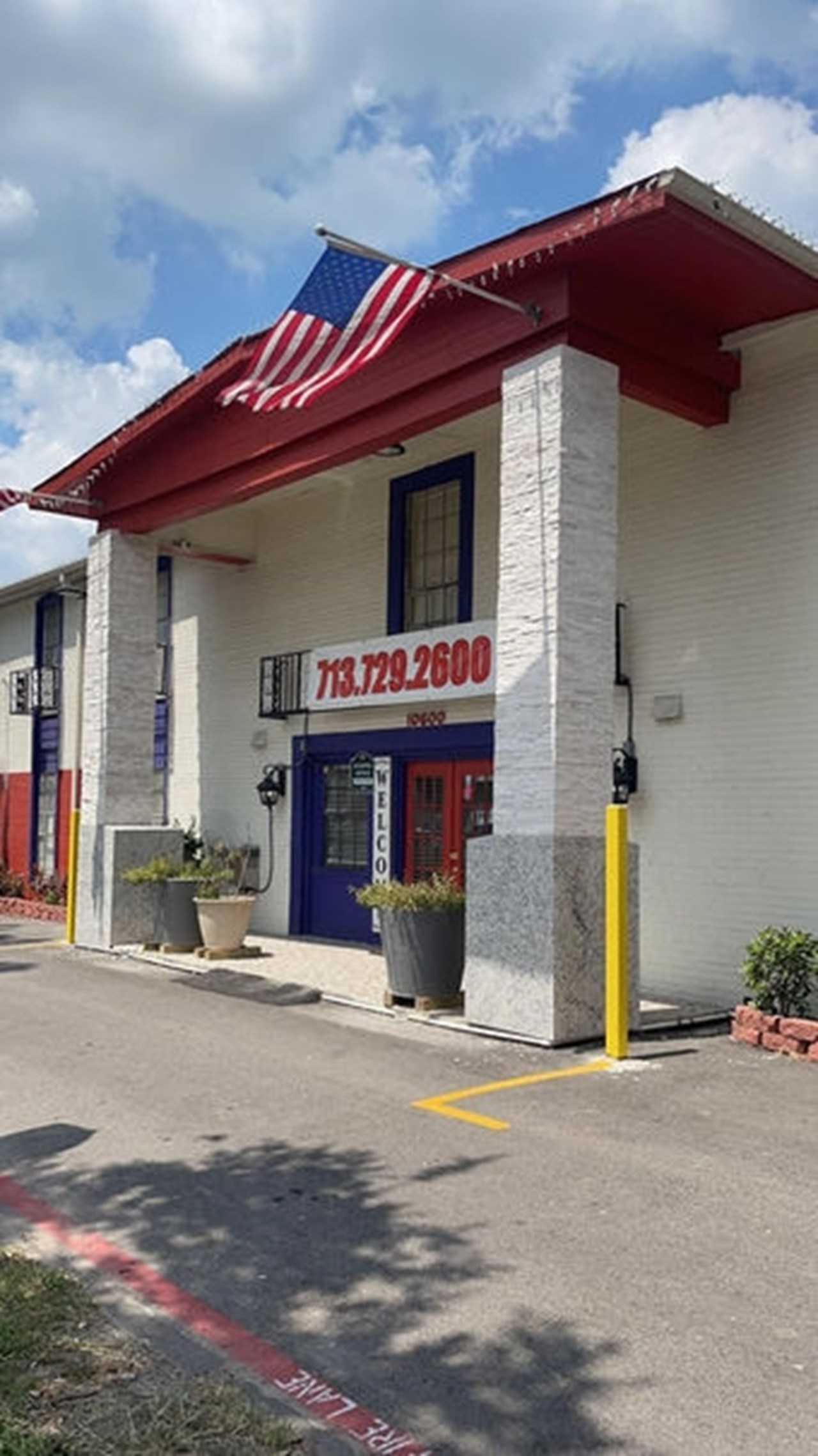 Glen Willow - Houston, TX - Photo 1 of 19