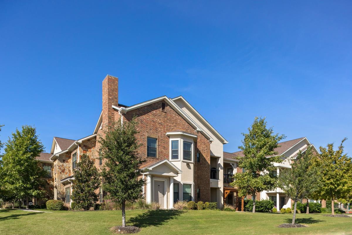 Avenues at Craig Ranch McKinney 1305+ for 1, 2 & 3 Beds