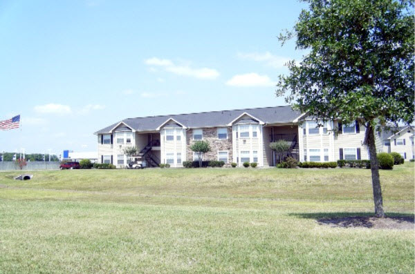 Fountains of Rosenberg Apartment