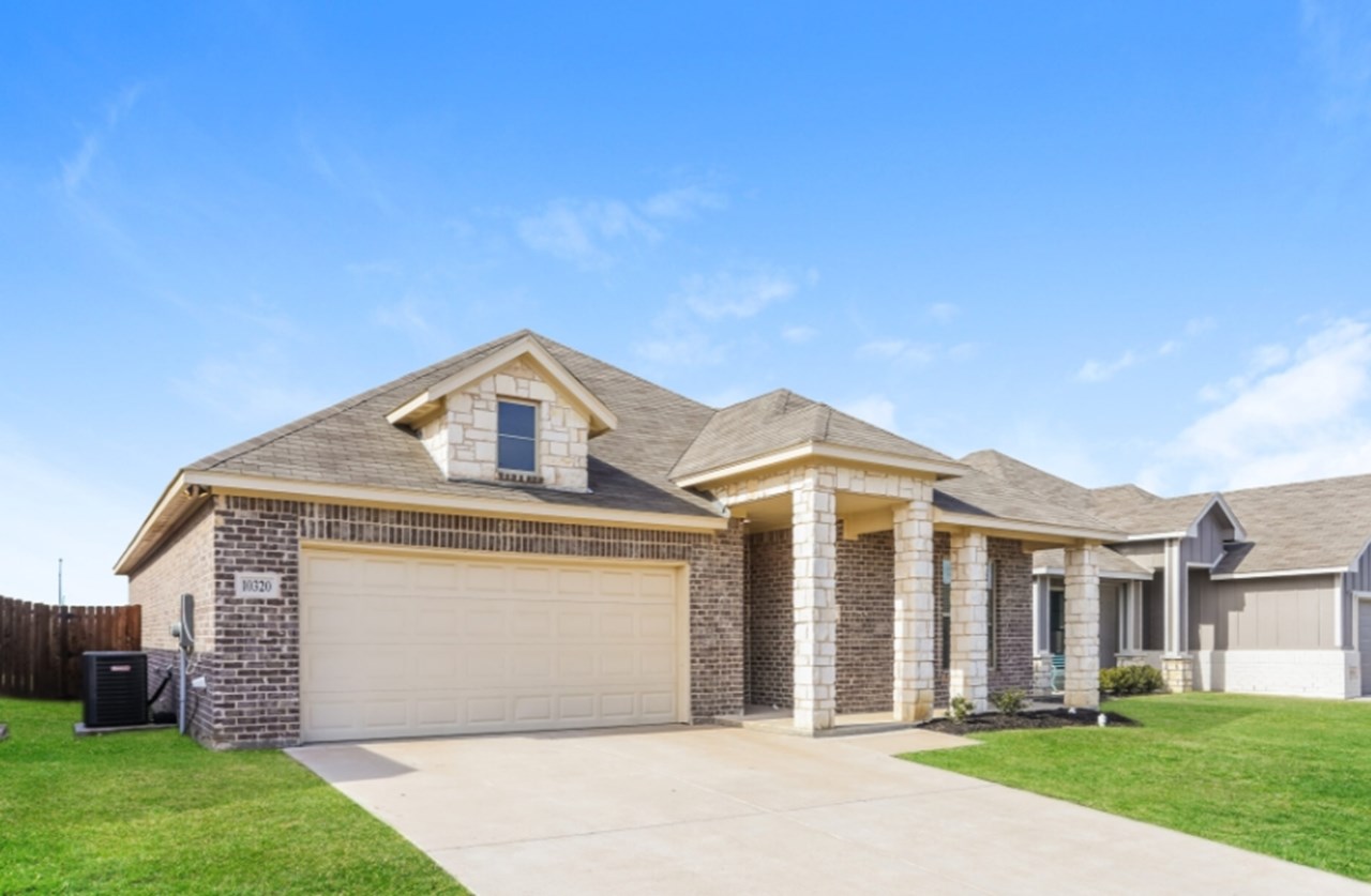 Tricon Southfork - Crowley, TX - Photo 1 of 9