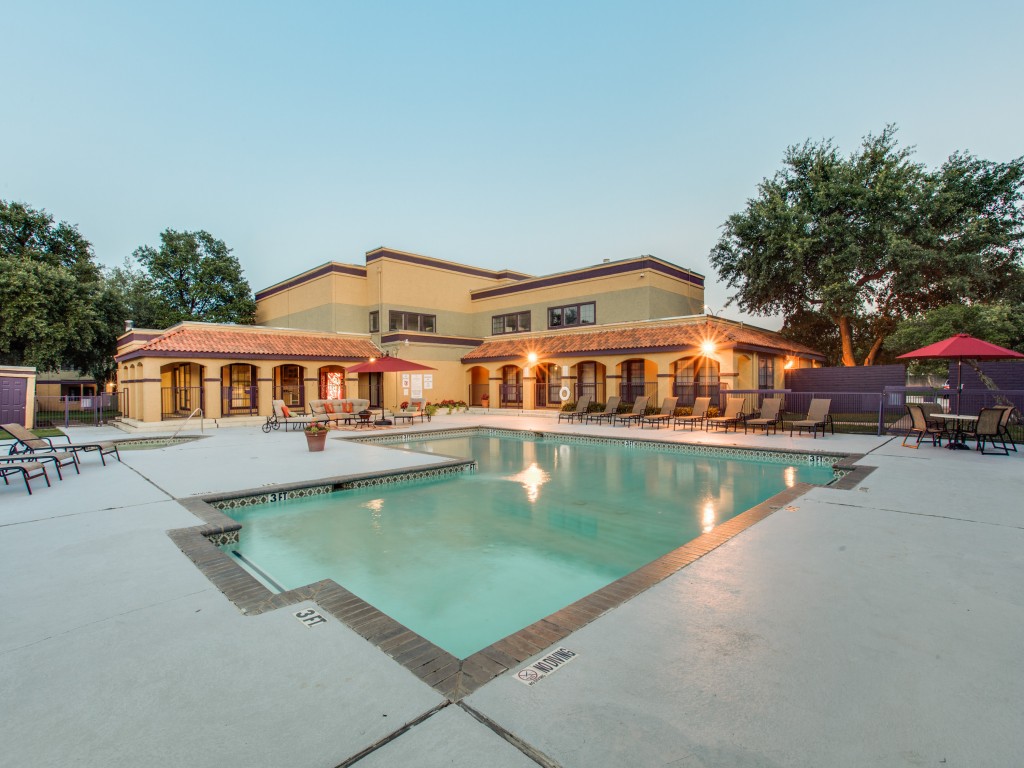 Vineyards at Arlington II - Pool - Photo 5 of 22