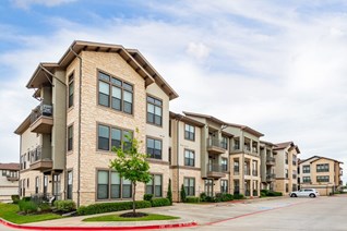 Edge at Glade Parks Apartments Euless Texas