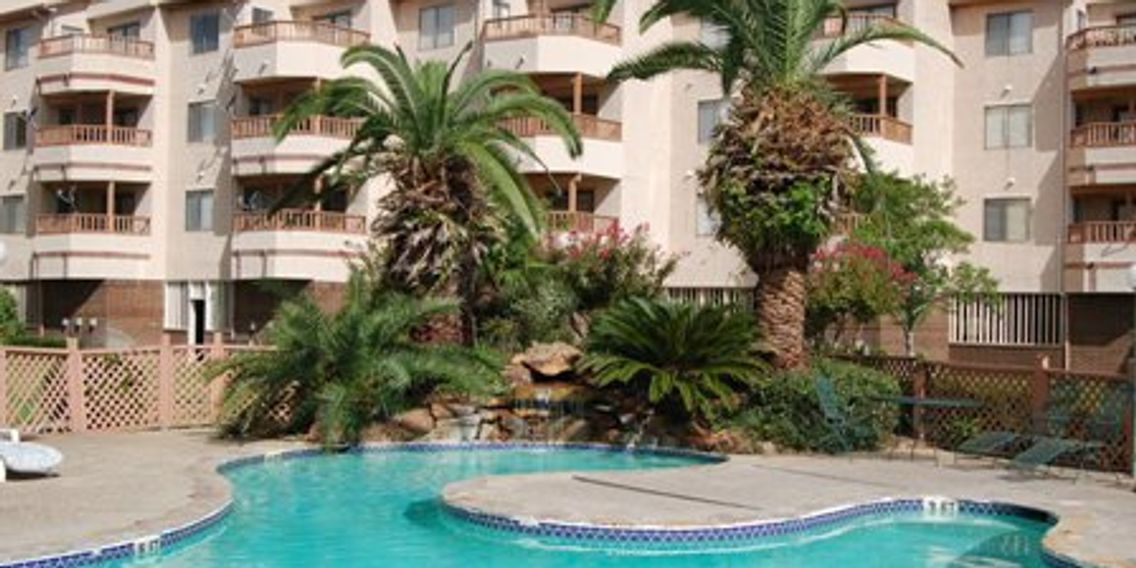 Snug Harbor Condos Montgomery 1175+ for 1 & 2 Bed Apts