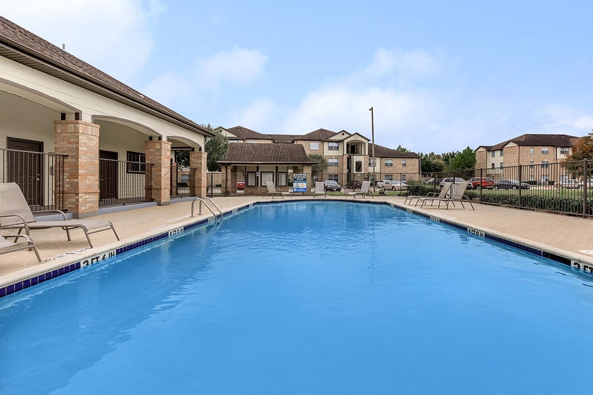 Alcott Village - Pool - Photo 7 of 19
