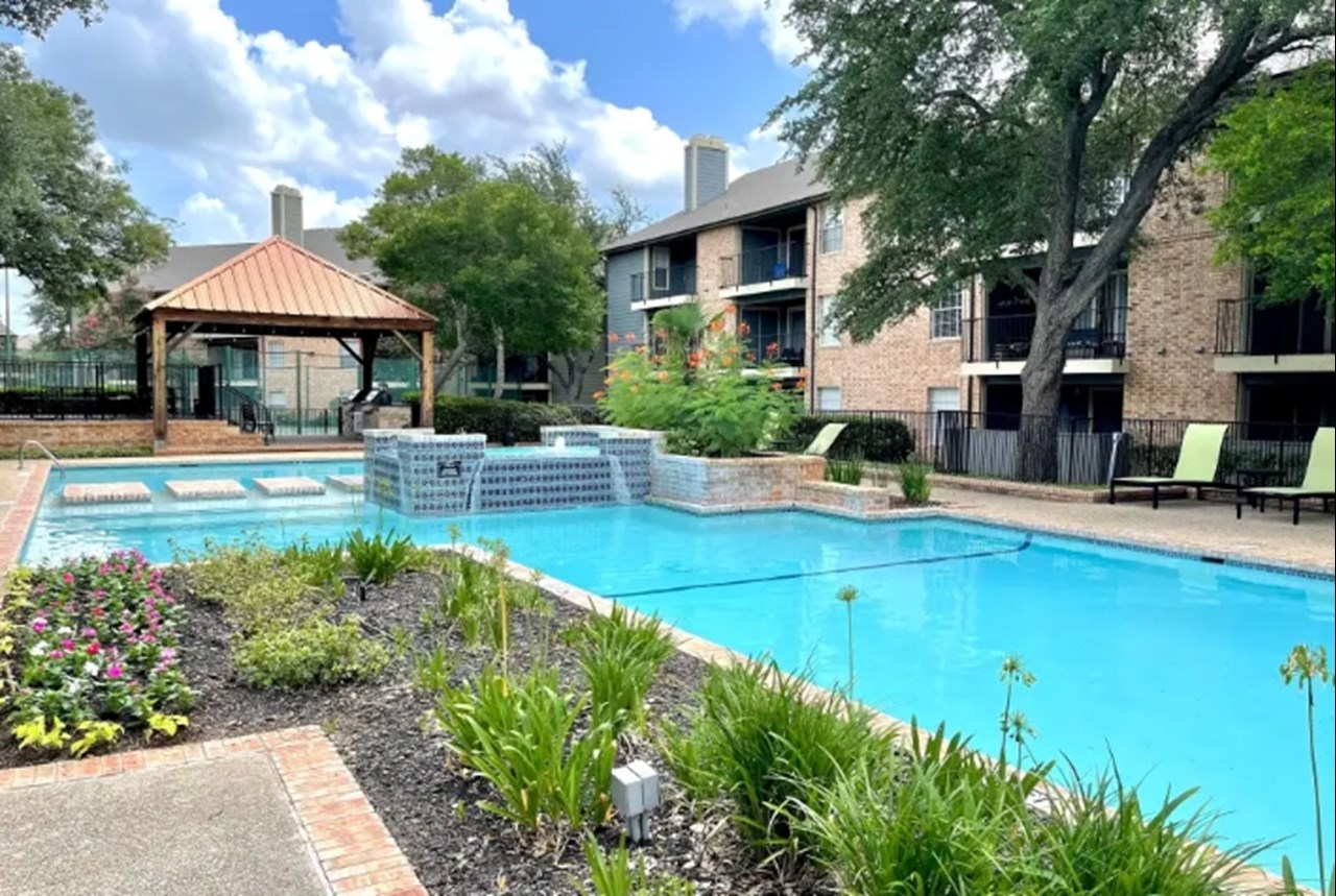 Abbey at Copper Creek - San Antonio, TX - Photo 1 of 15