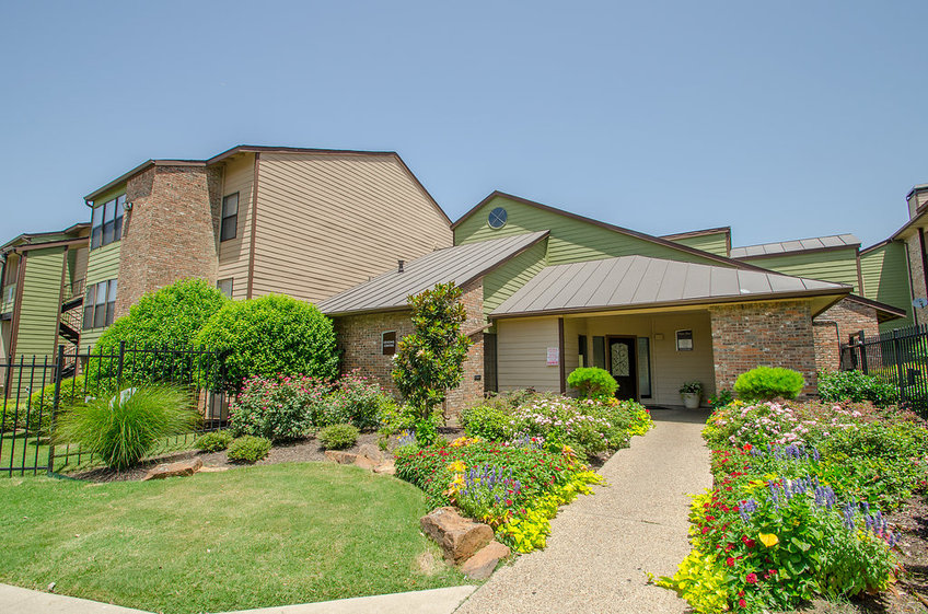 Bayou Bend Apartment