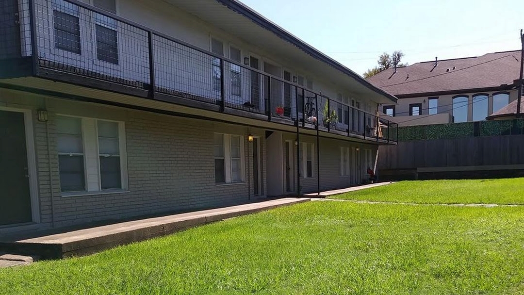 5415 Scott Apartments Houston 675+ for 1 & 2 Bed Apts