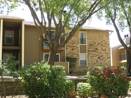 Broadmoor Place Apartments Irving Texas