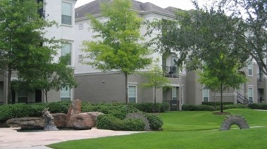 Reserve at Fountain Lake Apartments Stafford Texas