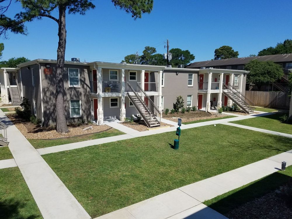 Timbergrove Heights Houston 1195+ for 1 & 2 Bed Apts