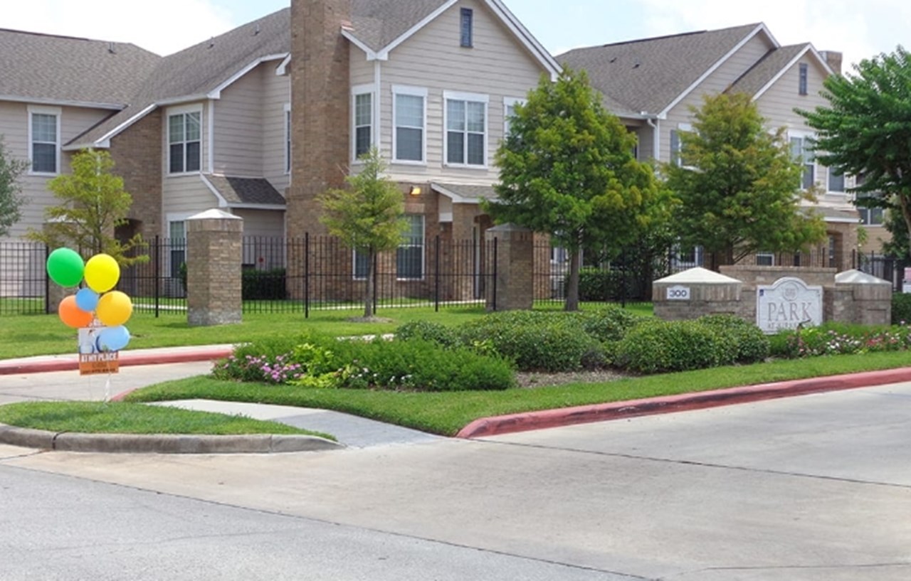 Park at Kirkstall - Houston, TX - Photo 1 of 9