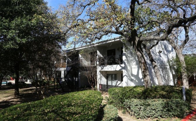 Old South - Exterior - Photo 3 of 9