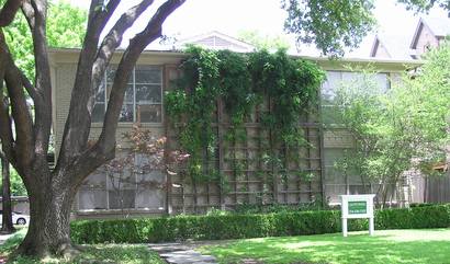 3434 McFarlin Apartment