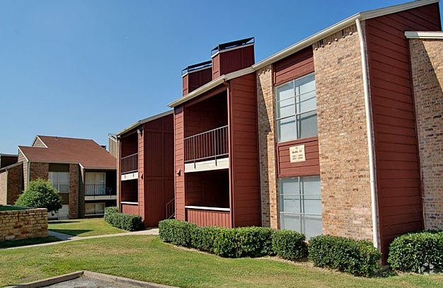 Forest Ridge Apartment