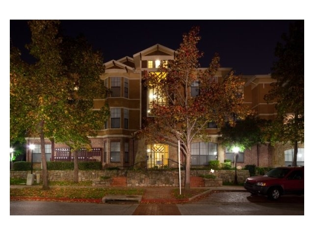 Eastbridge Apartment