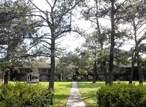 Courtyard Park Apartments Dickinson Texas