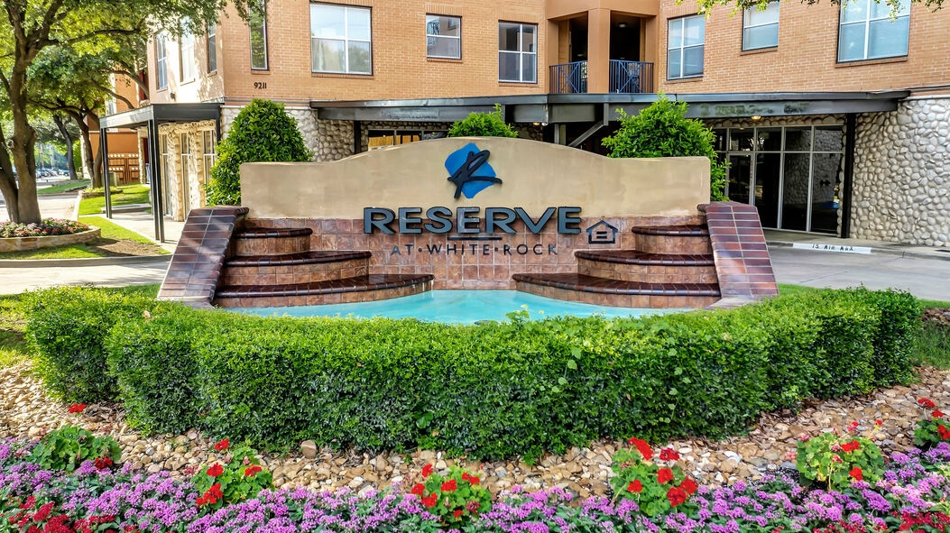 Reserve at White Rock Dallas 1379+ for 1, 2 & 3 Beds
