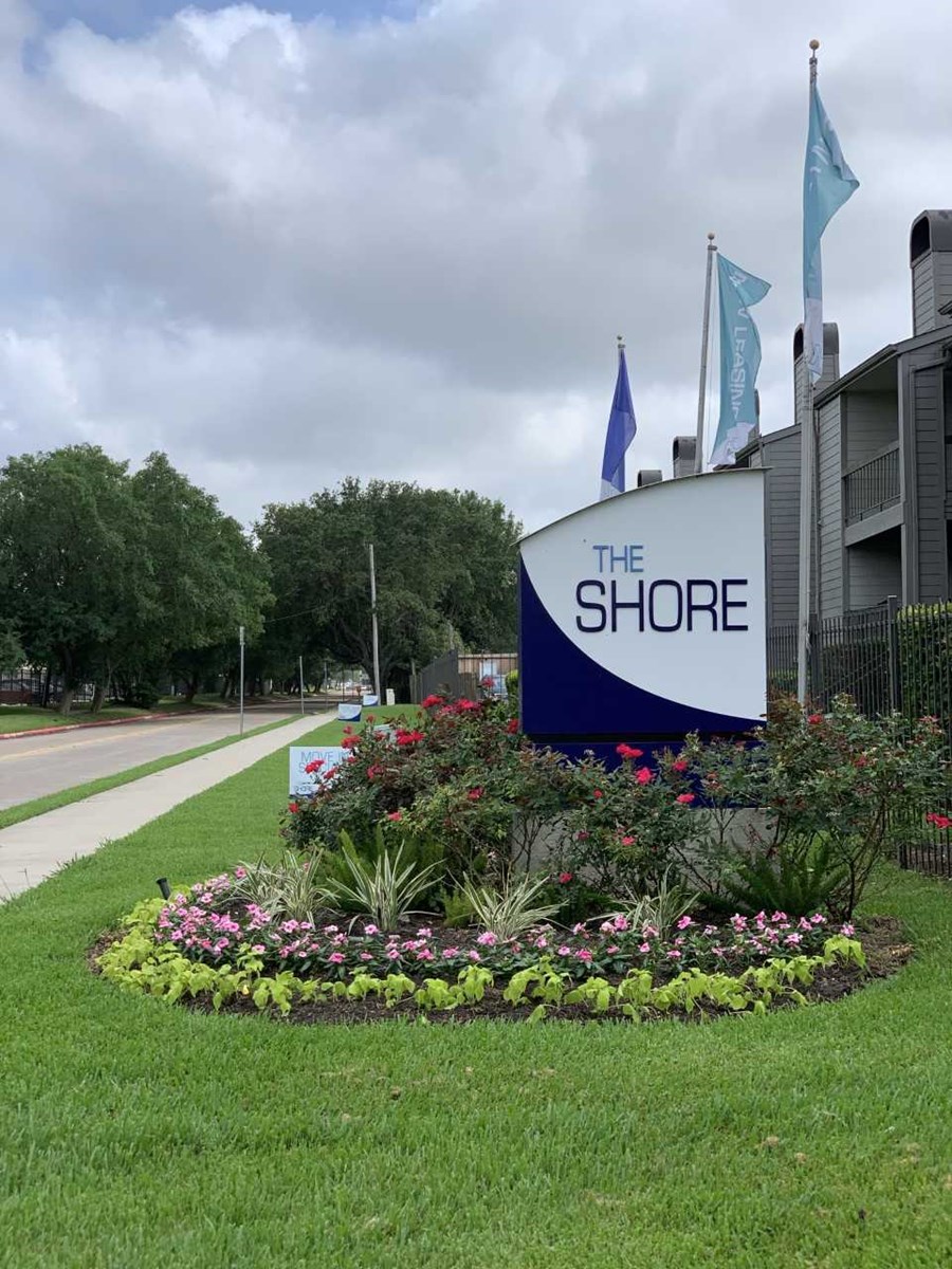 Shore - Entrance - Photo 2 of 3