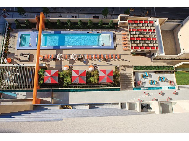 Merc - Pool - Photo 6 of 26