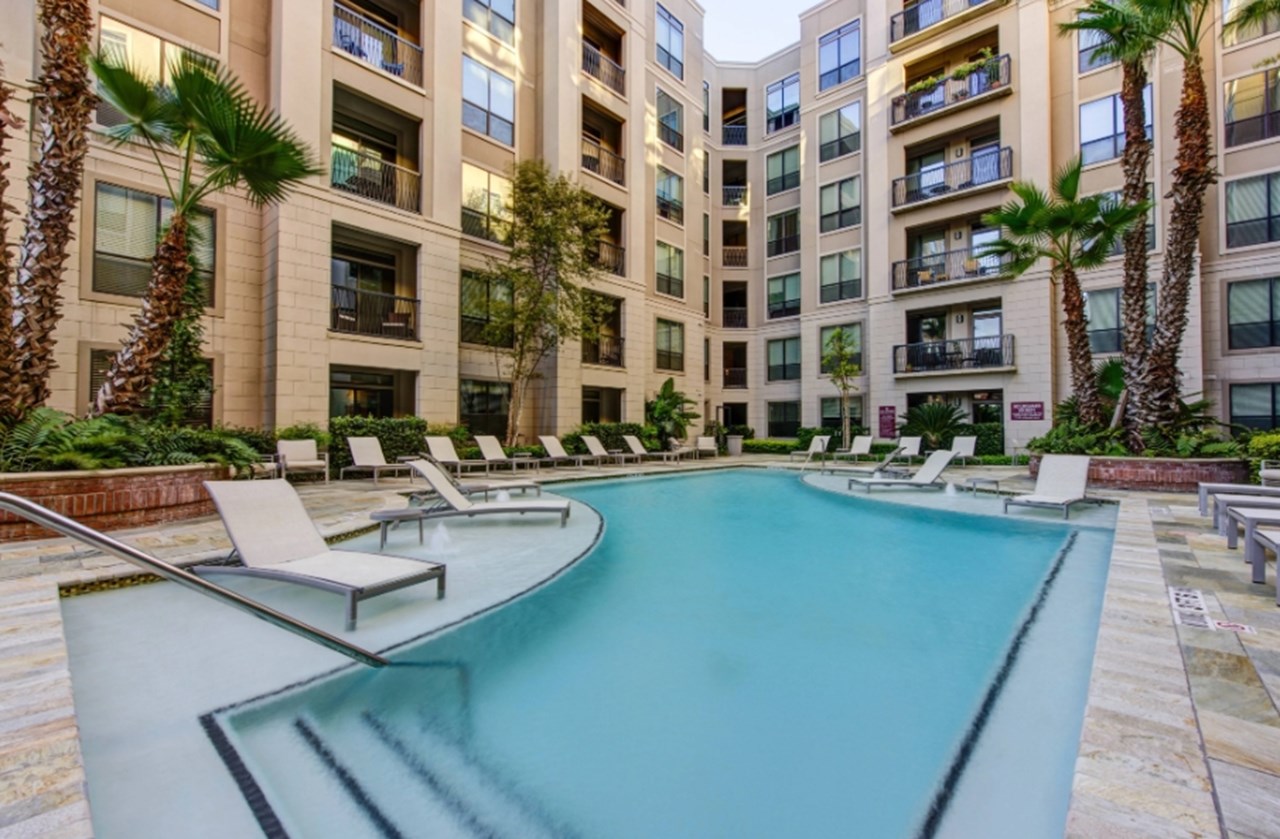 2900 West Dallas - Houston, TX - Photo 1 of 21