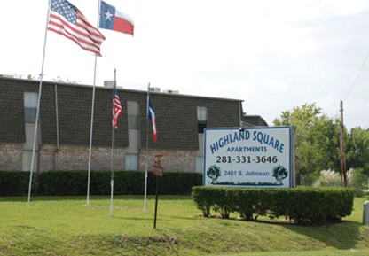 Highland Square Apartment