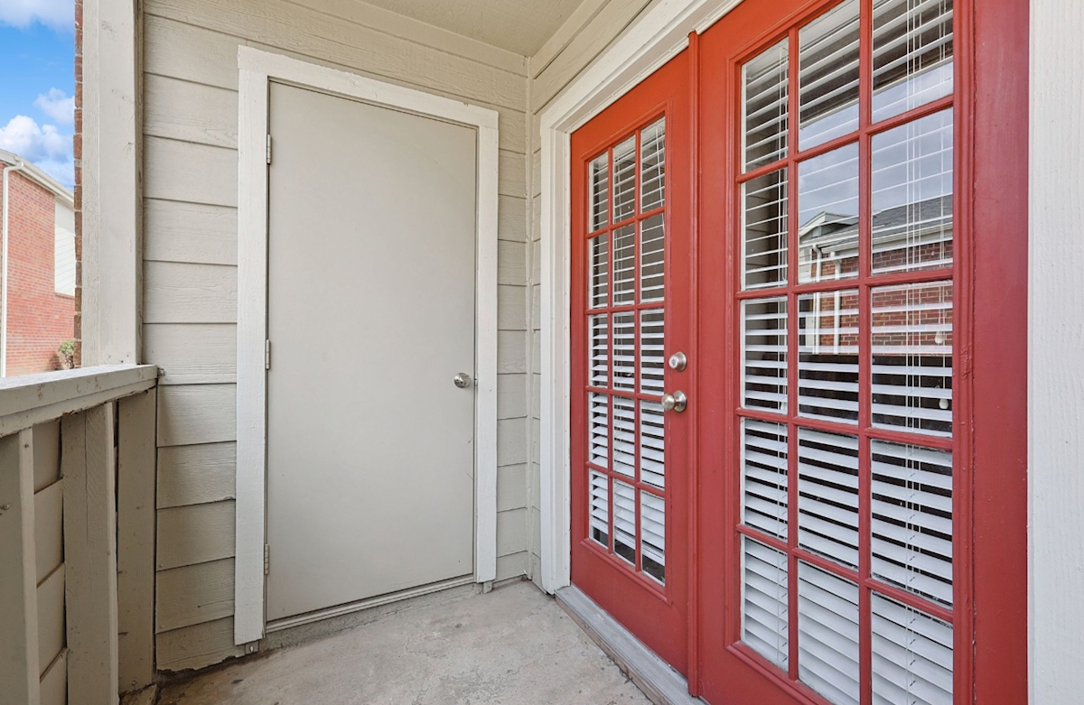 Mercer Park - Patio with Storage Closet - Photo 8 of 11