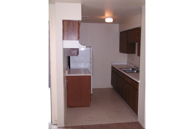 Garden City - Kitchen - Photo 4 of 4