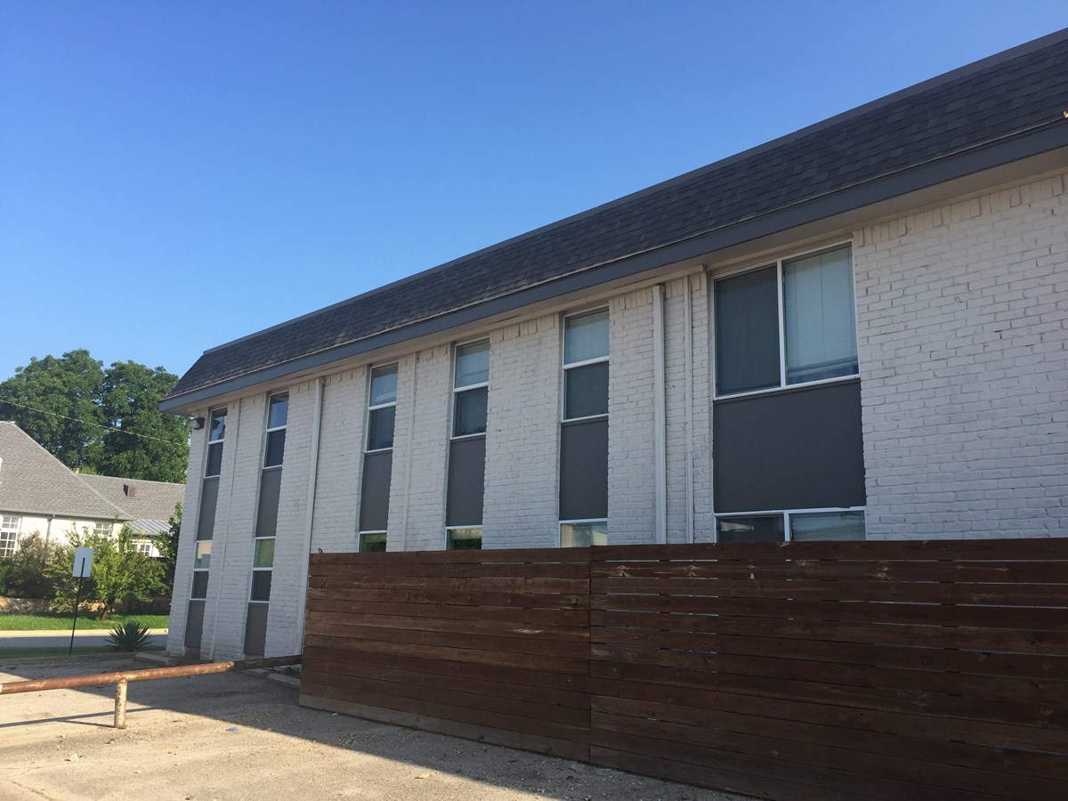West 1901 - Exterior - Photo 3 of 14