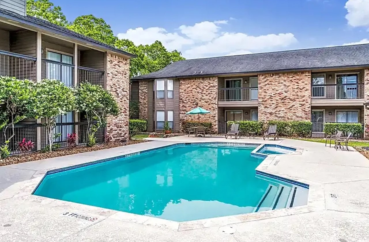Serena Oasis - Houston, TX - Photo 1 of 8