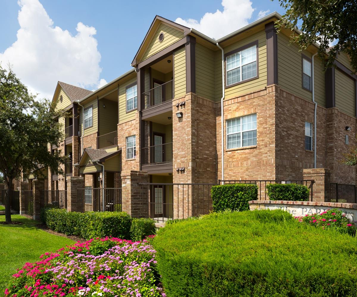 Parkways on Prairie Creek Apartment