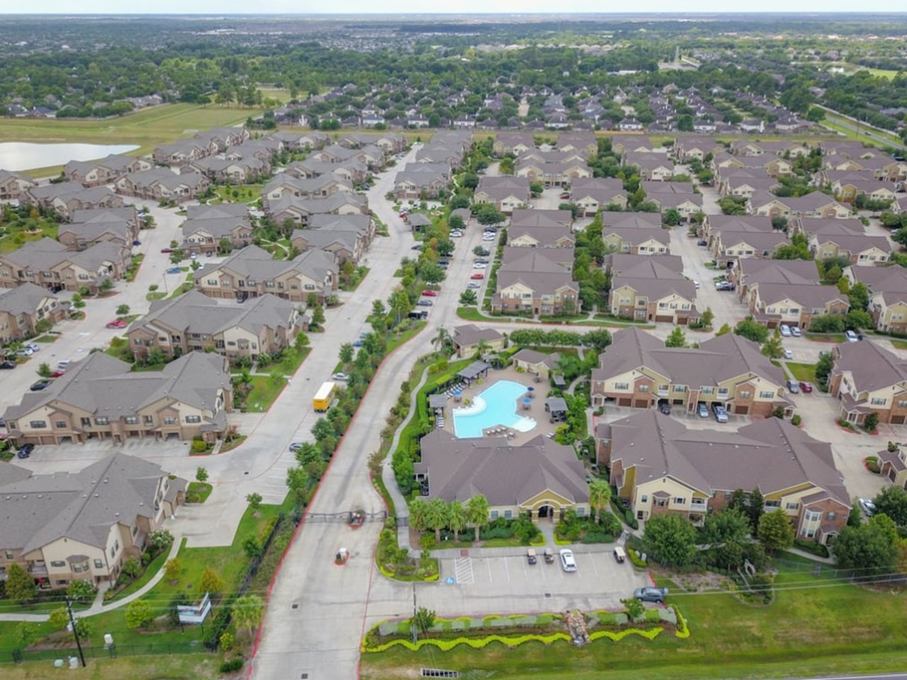 Grand Villas - Katy, TX - Photo 1 of 35