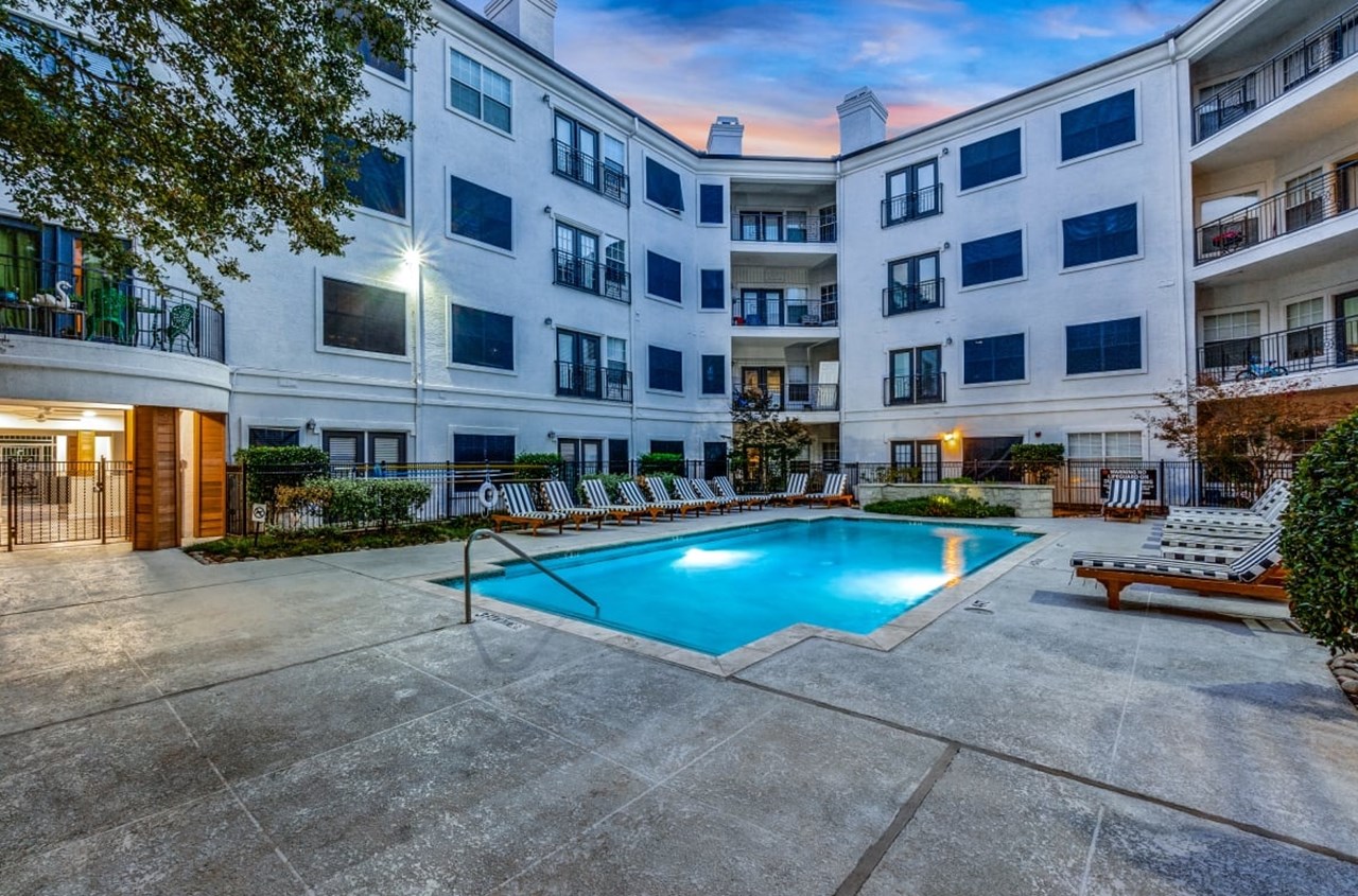 Tides at Midtown - Dallas, TX - Photo 1 of 17