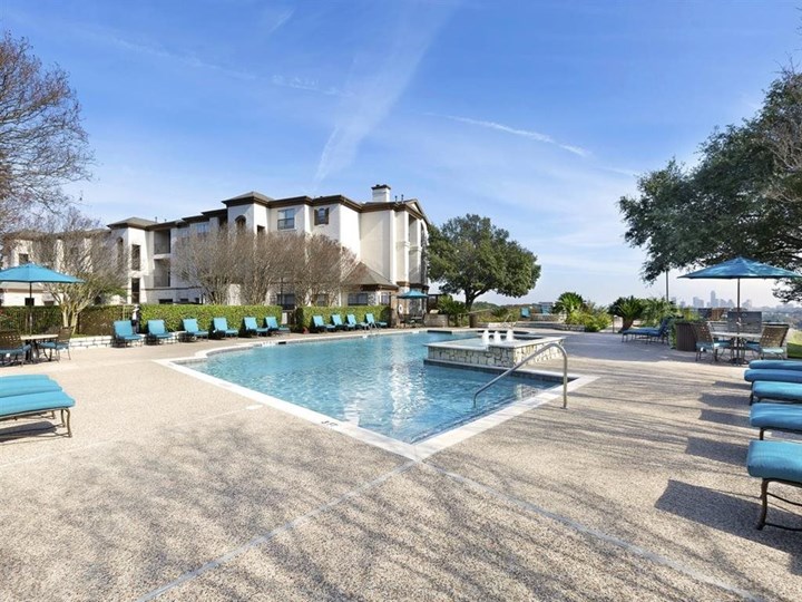 Cliffs at Barton Creek Apartments