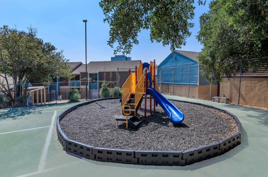Casa Del Sol - Playground - Photo 7 of 16