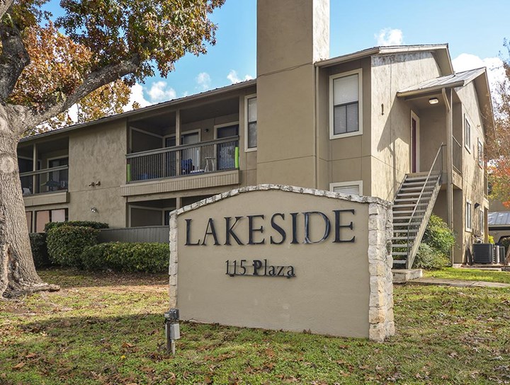 Lakeside Apartments Kerrville 925+ for 1 & 2 Bed Apts